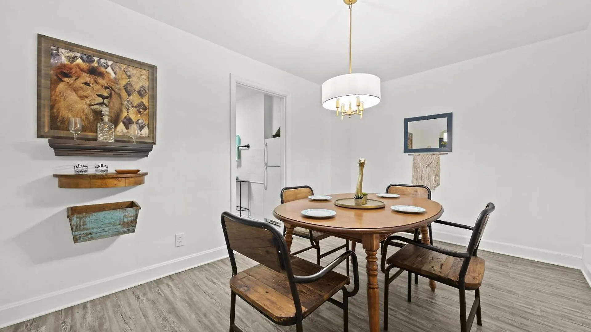 2 Spacious Units Close To Downtown & Expo Center Louisville Daire